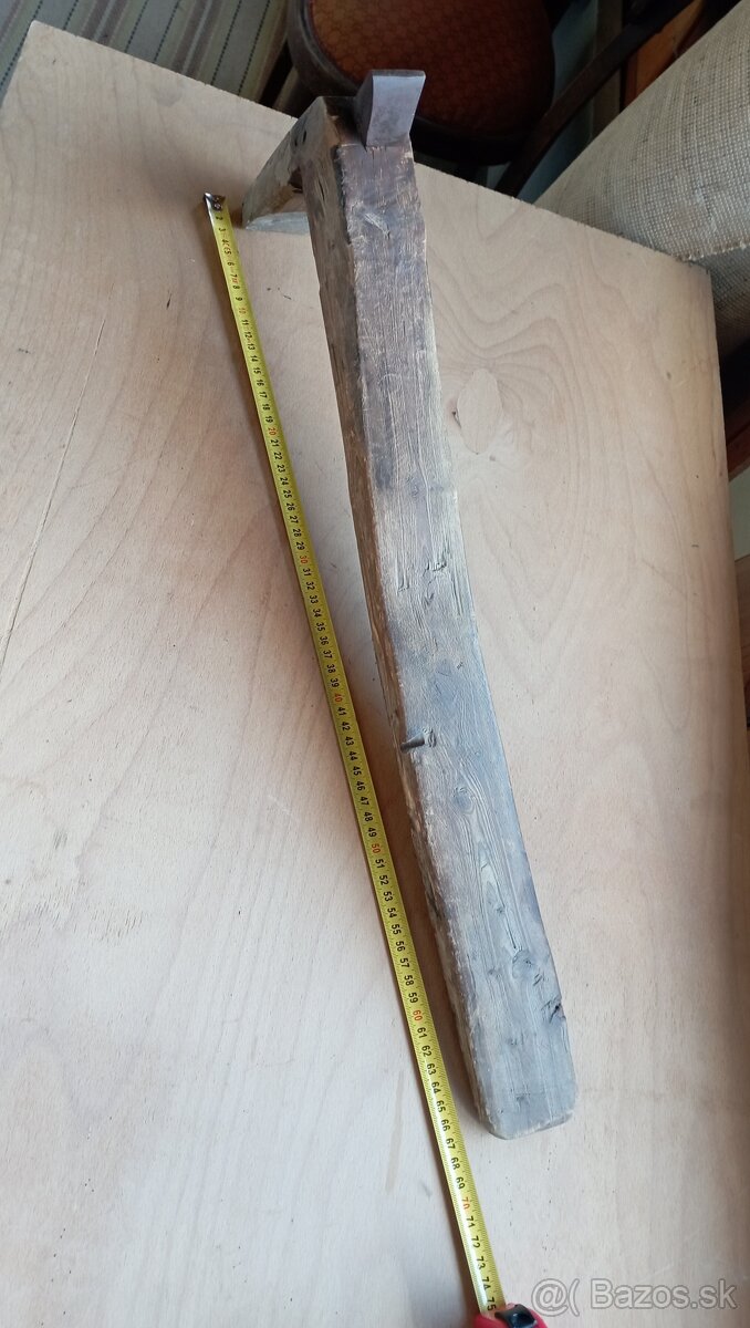 Starožitný naklepávač na kosu - 10