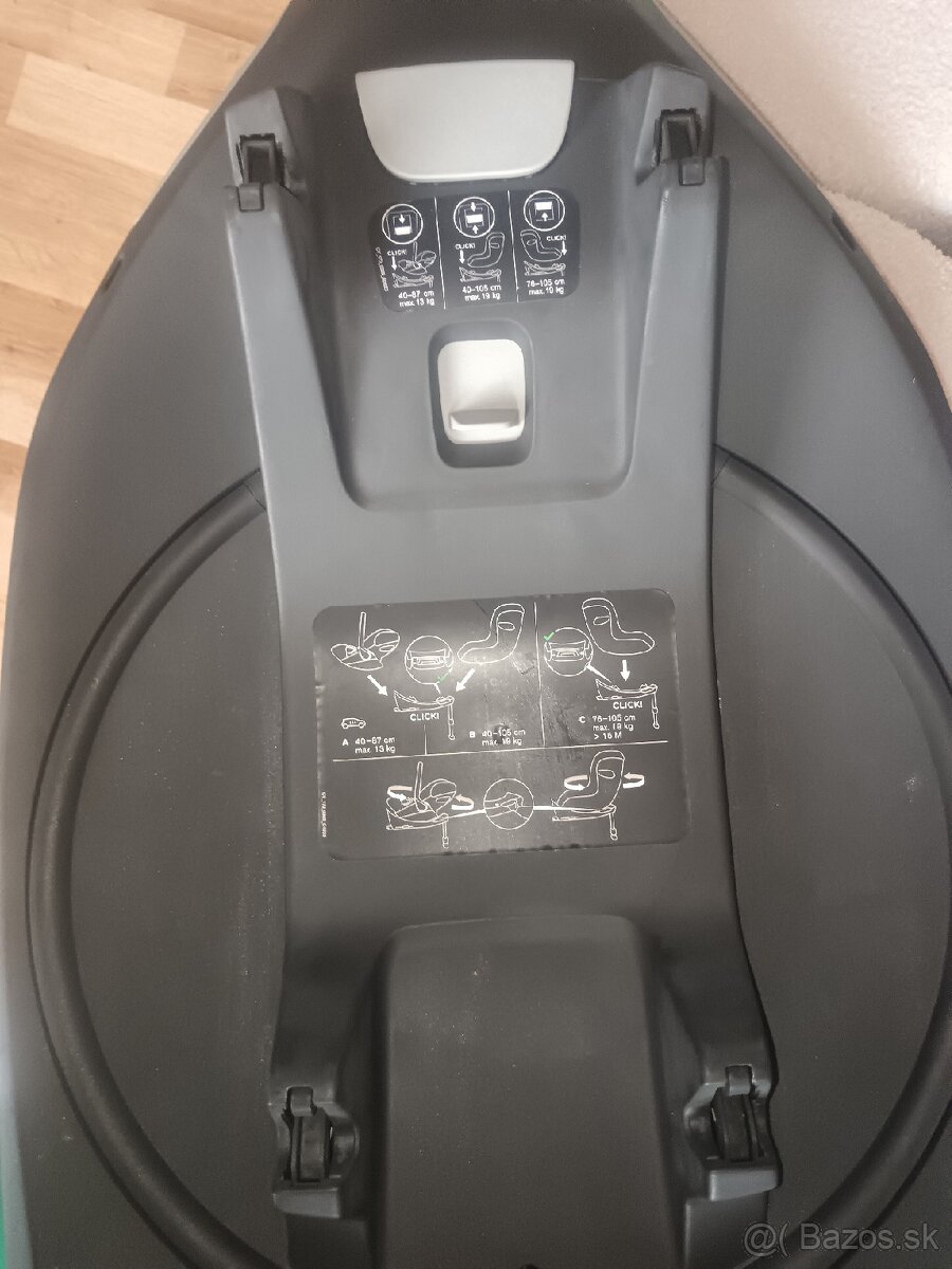 Cybex vajíčko a základňa - 10