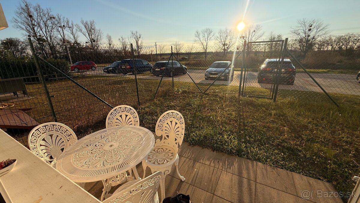 Kompletne zariadený 2-izbový byt s predzáhradkou – Rajka - 10