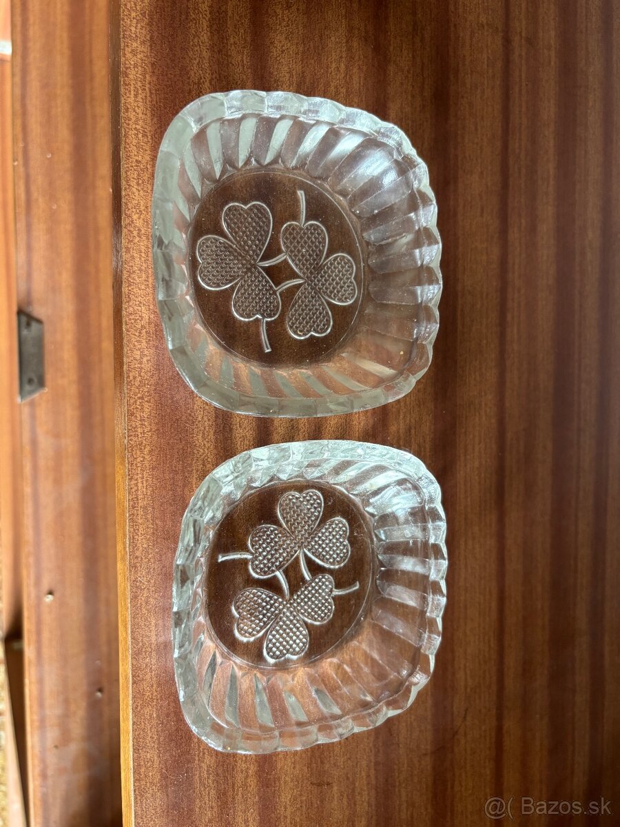 Sklenene pohare rozne - 10