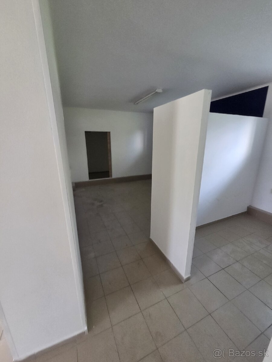 Obchodné priestory Hnúšťa - 10