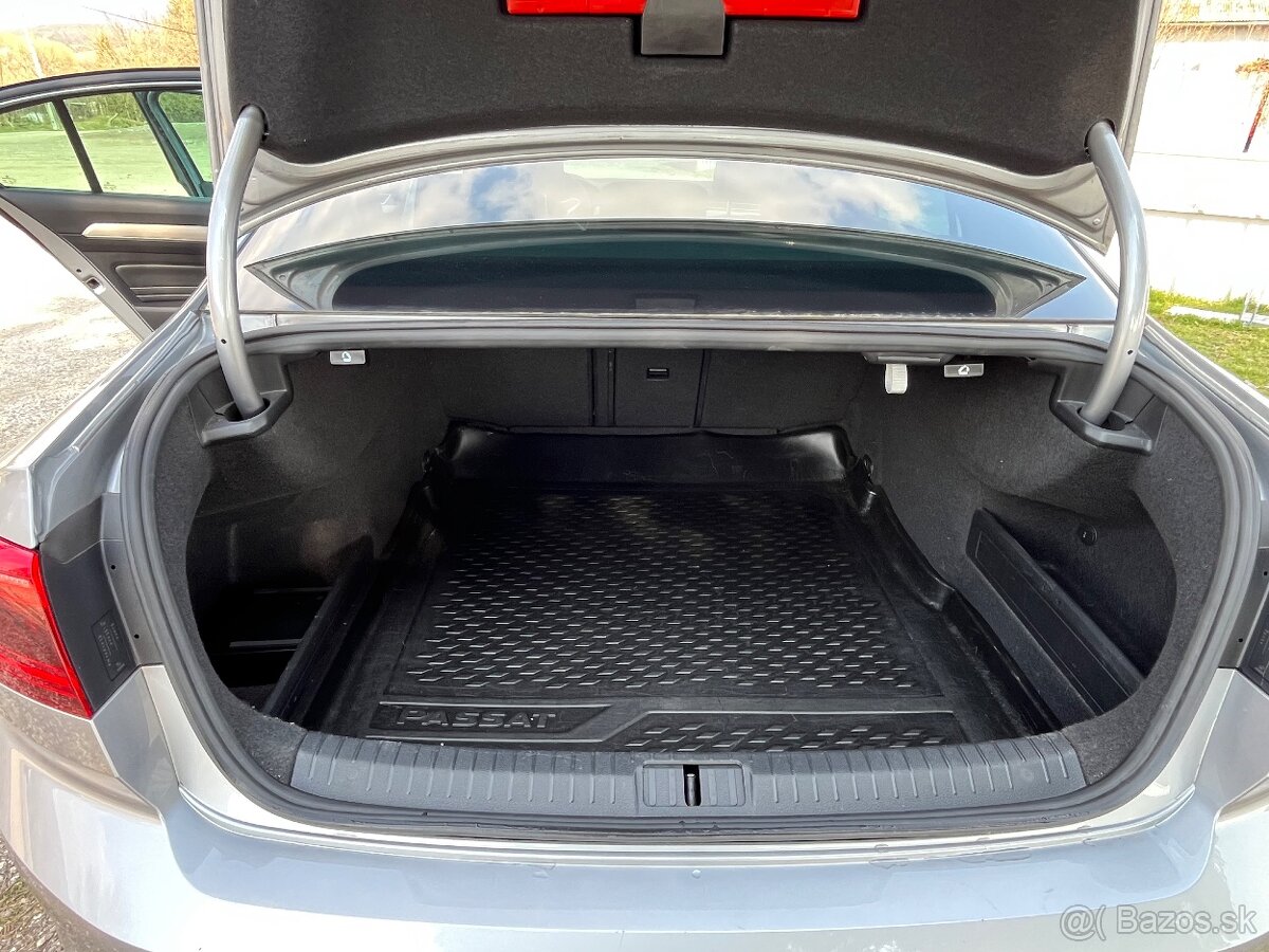 Volkswagen Passat 1.5 TSI Elegance DSG R-line - 10