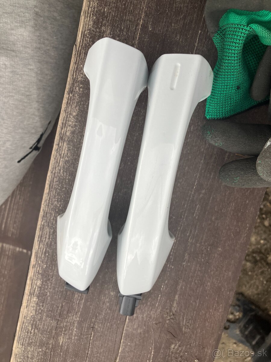 vnejsi klika dveri leva strana VW - 10