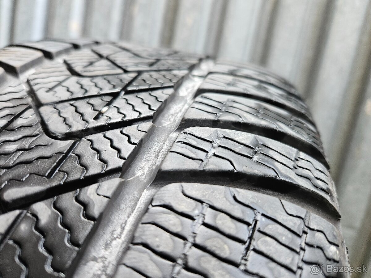 Orig.zimná sada VW - 5x112 r18 + Pirelli 225/40 r18 92V - 10