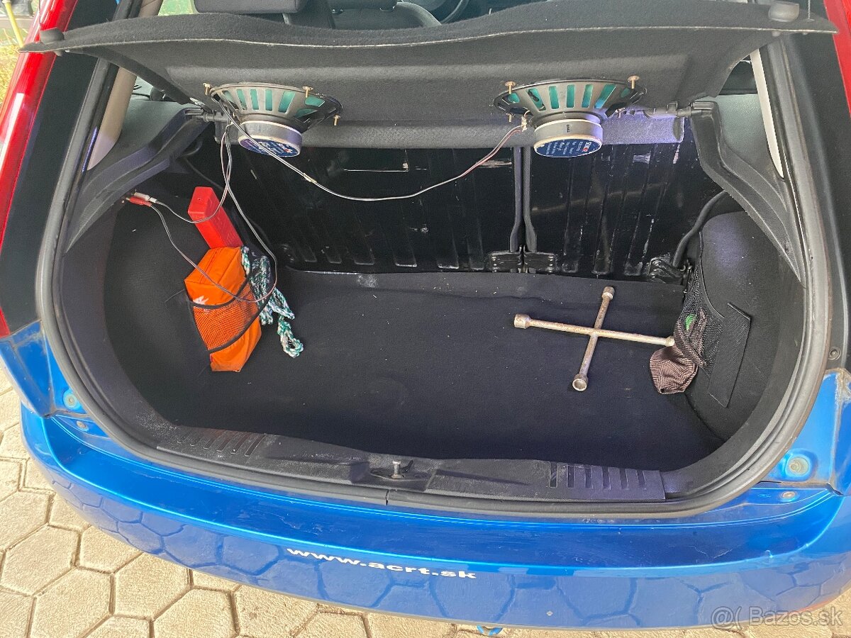 Ford fiesta 2006 1.3 benzín - 10