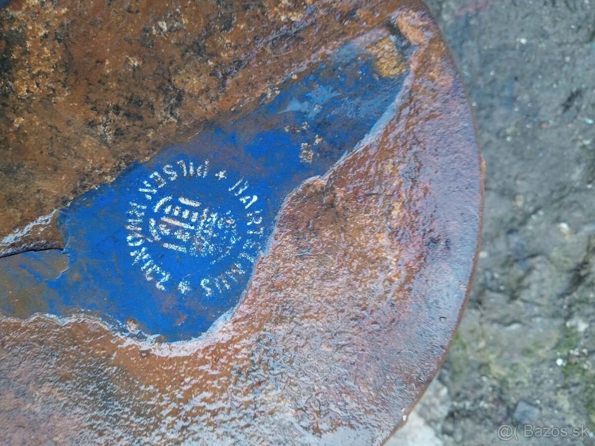 Staré hrnce znak uhorsky - 10