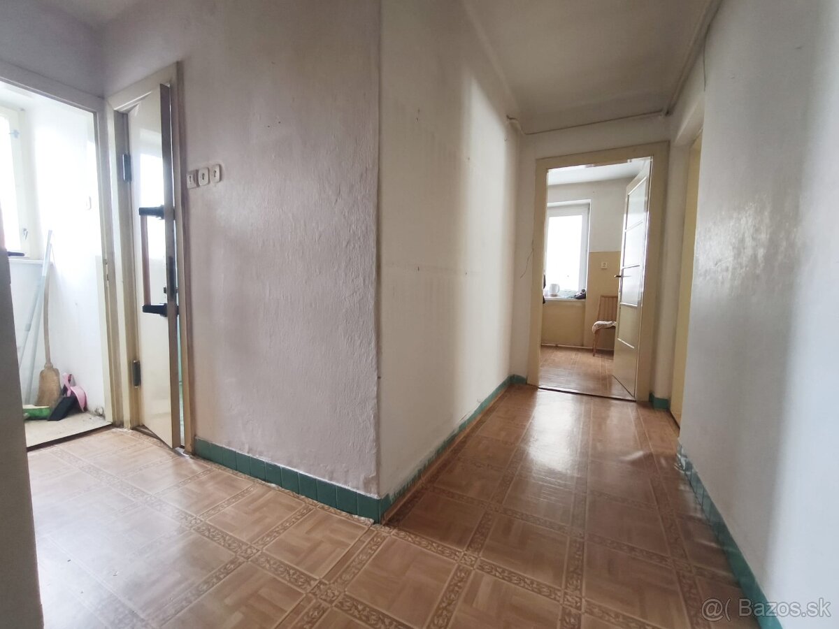 Predaj, tehlový 2izb.byt s balkónom v širšom centre Lučenca - 10