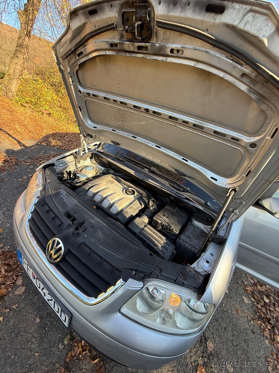 Volkswagen Touran 1.9tdi - 10