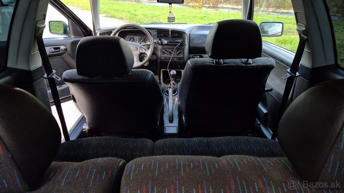 Volkswagen Golf 3 - 10