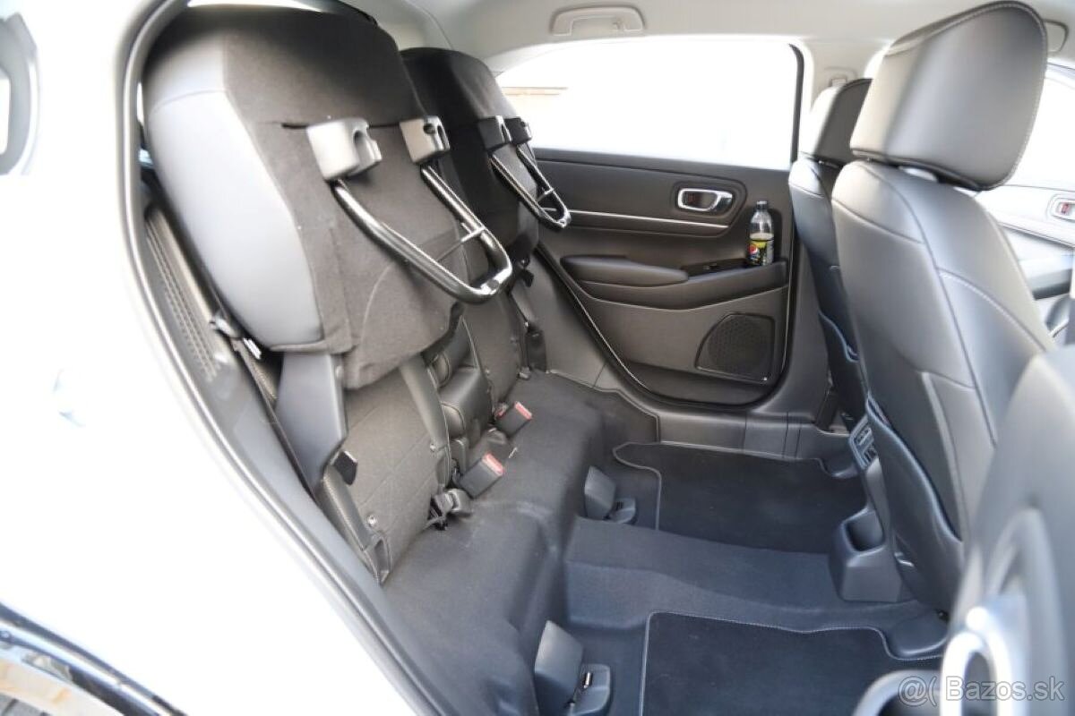 Predám Hondu HR-V e:HEV Advance - 10