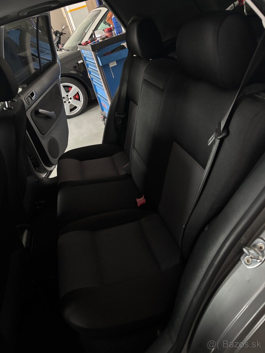 Volkswagen Golf IV - 10