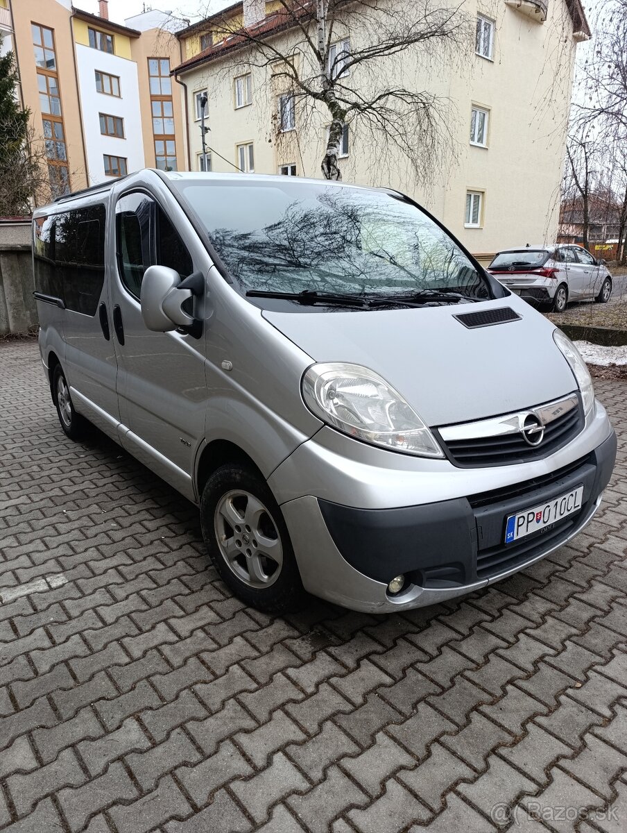 Opel vivaro 2.5 CDTI - 10