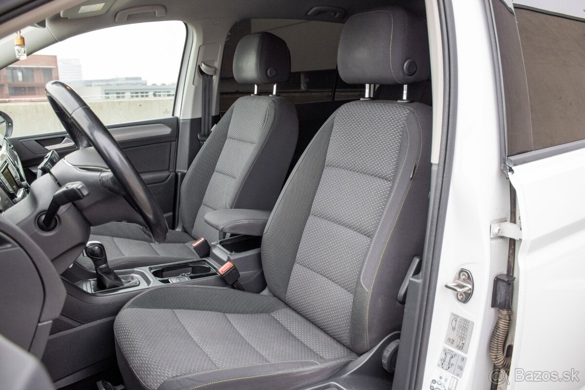 Volkswagen Touran 1.6 TDI DSG - 10