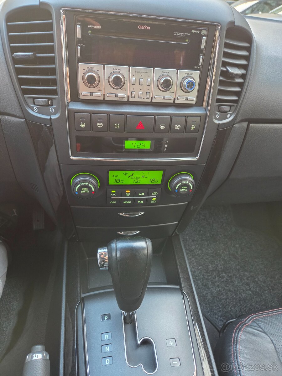 Na predaj KIA SORENTO 2.5 Crdi 125kw + ťažné - 10