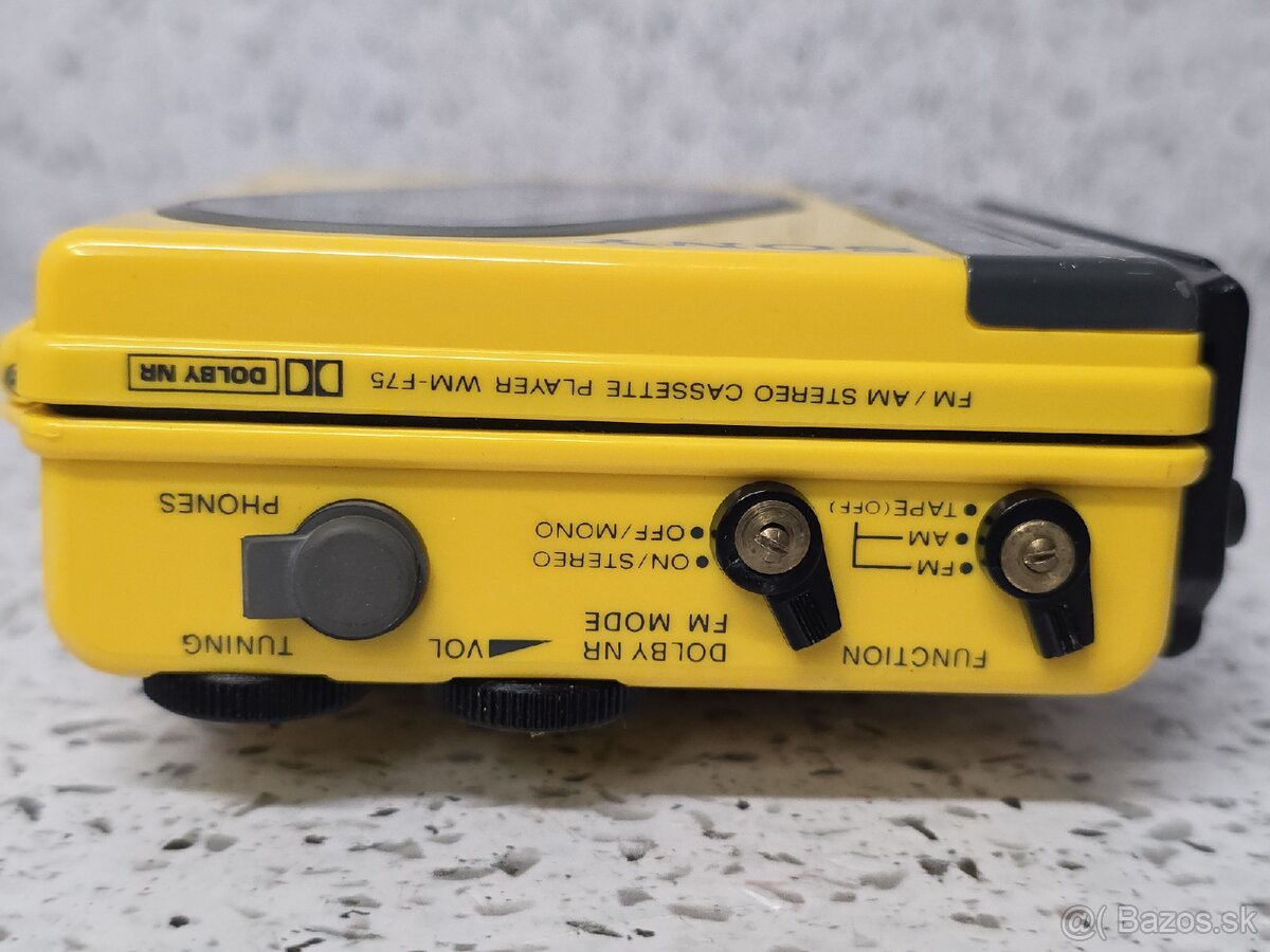 SONY WM-F75 》 SPORT WALKMAN 》DOLBY NR 》Autoreverse - 10