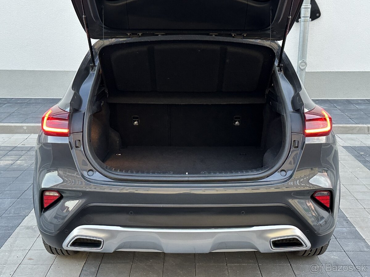 KIA XCeed 1.6 GDi Plug-In Hybrid PLATINUM A/T 140PS 2021 - 10