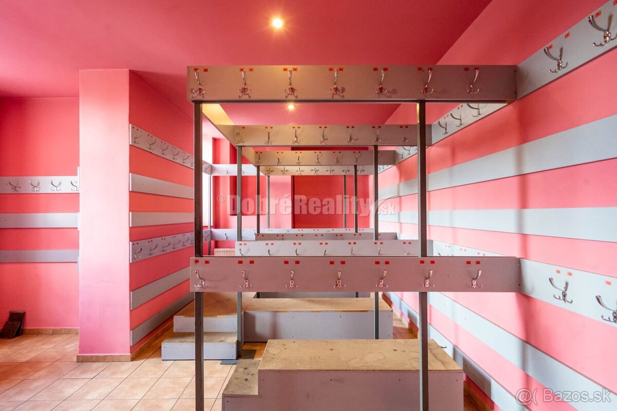 PREDAJ: Polyfunkčný objekt Sokolovňa, 1395 m2, Brezno - 10