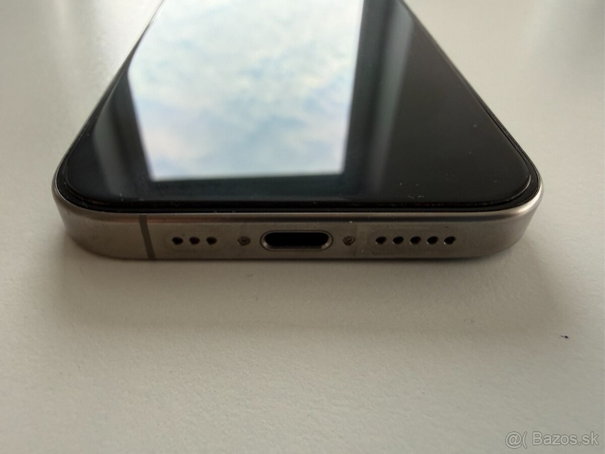 iPhone 15 Pro, 256GB v top stave - 10