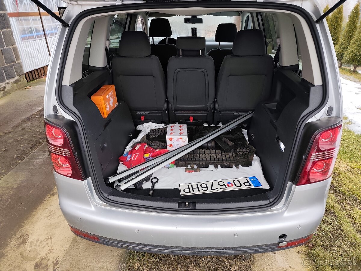 Predám WV Touran - 10