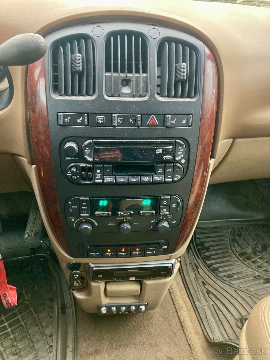 Chrysler grand voyager 3,3 benzin LPG 4x4 - 10