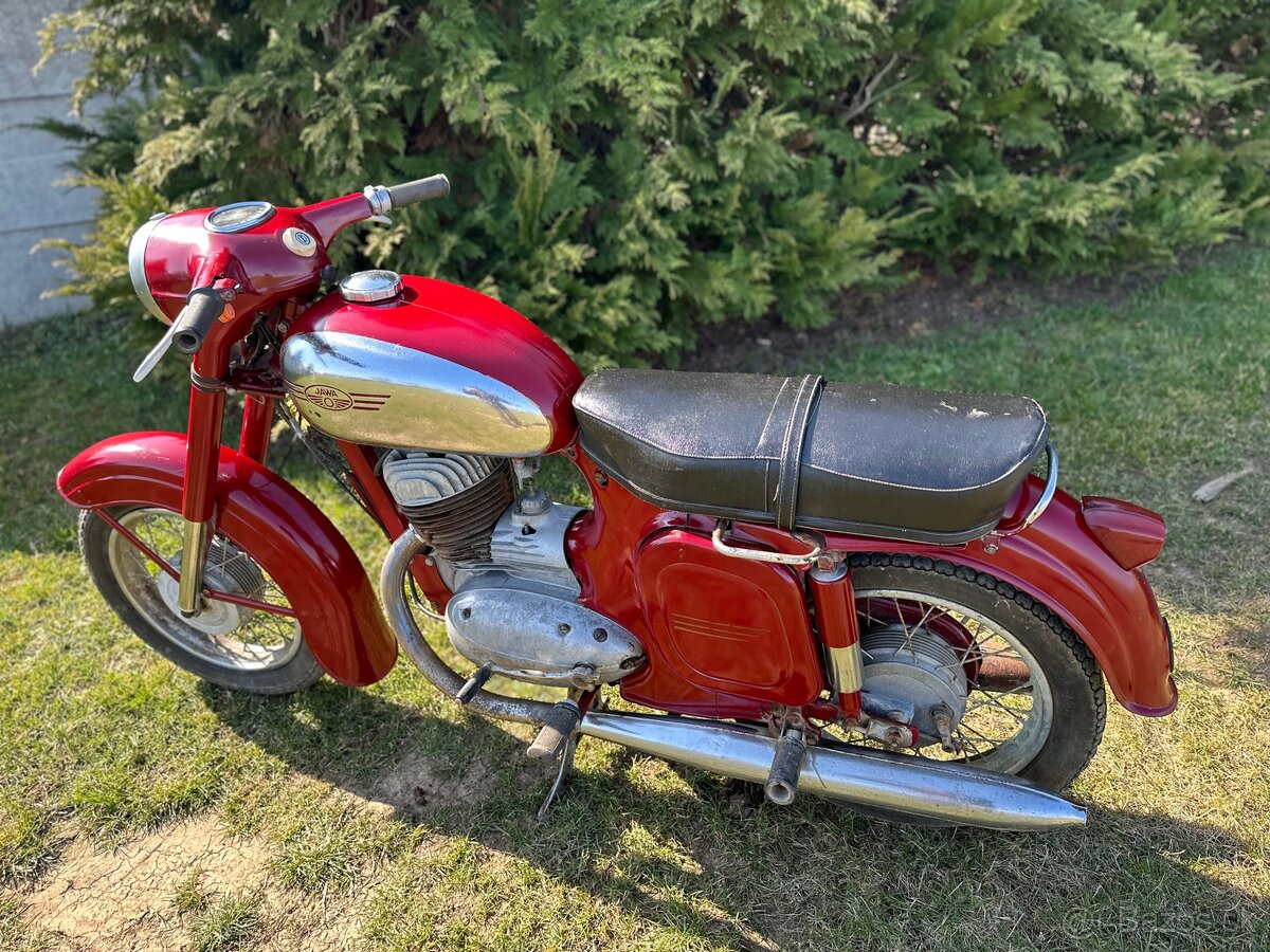 Jawa 250 / 559 - 10