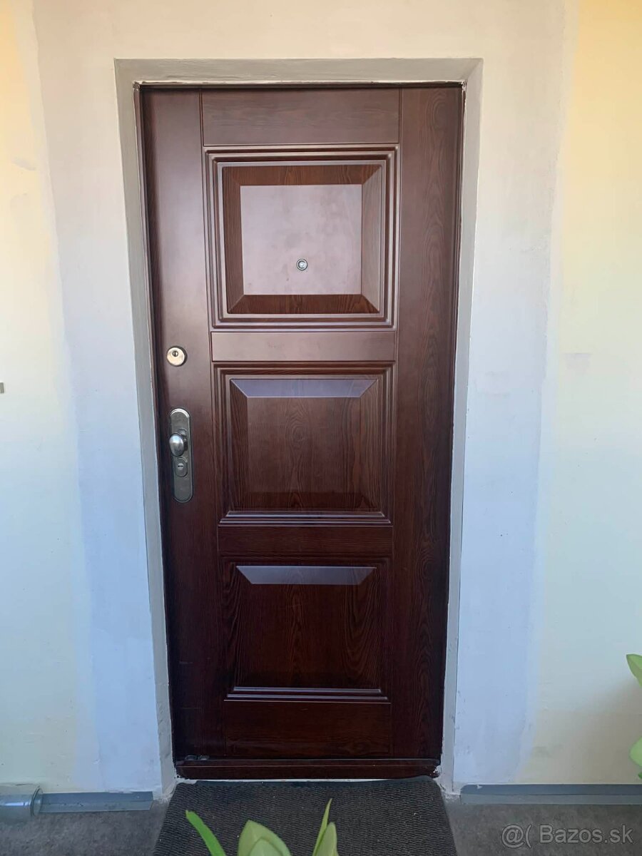 Rezervovany zrekonštruovaný 2 izb. byt, 2x LOGGIA Trieda SNP - 10