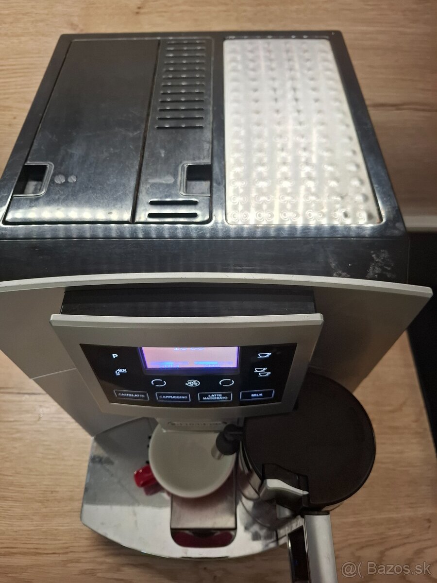 DeLonghi Perfekta ESAM 5600 Review - 10