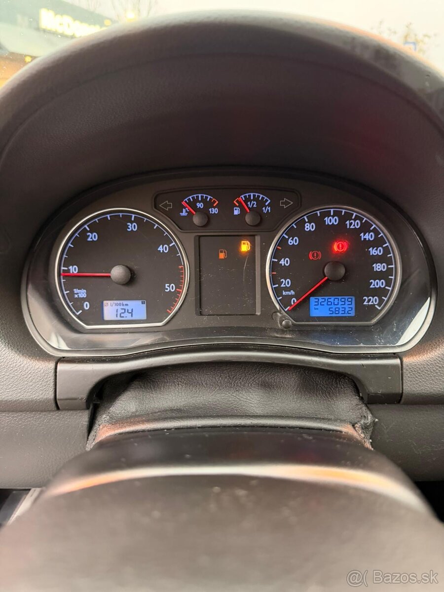 Volkswagen polo 1.9 Tdi - 10