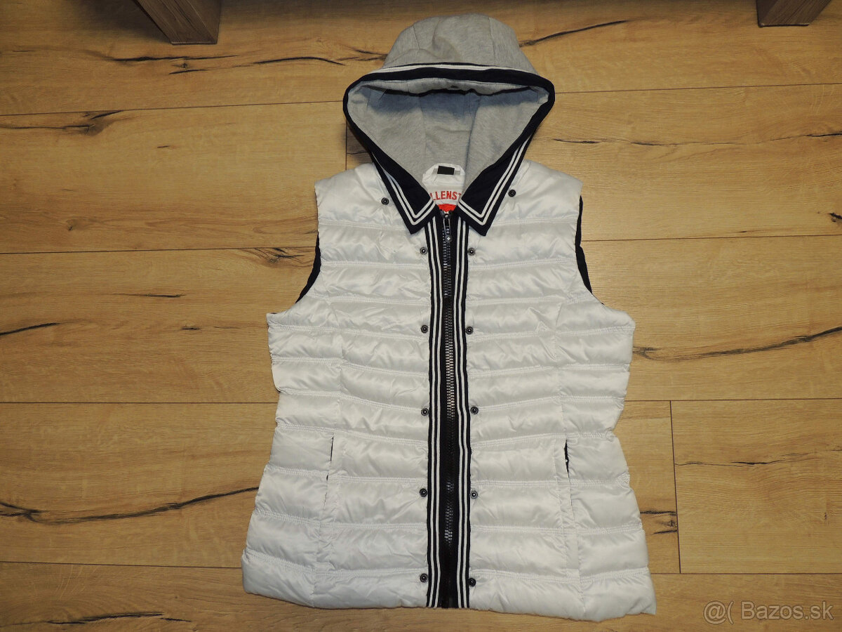 Vesta Wellensteyn, Fjällraven a Napapijri - 10