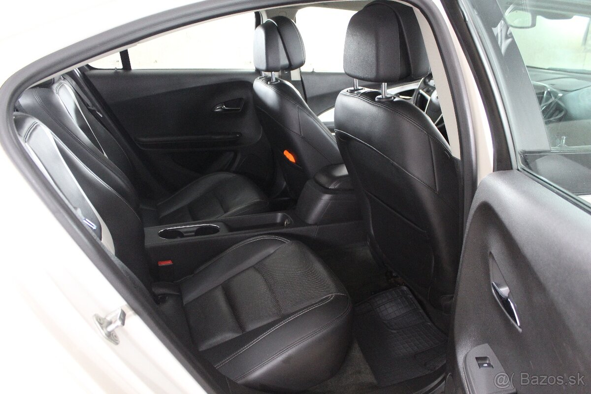 Opel Ampera Cosmo E-Flex Benzín+PHEV, 63kW AT - 10