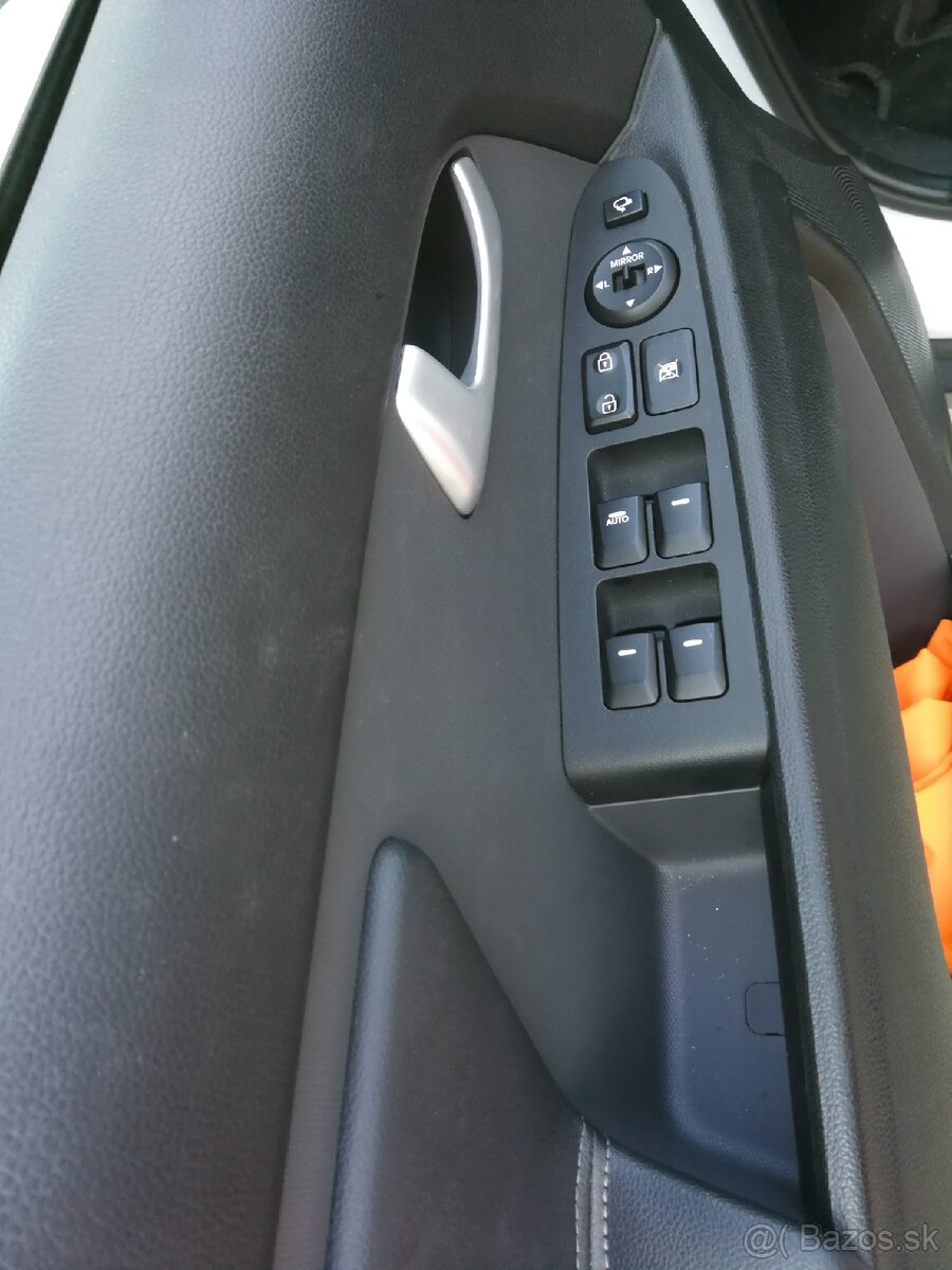 Kia sportag 3 1.7 crdi platinum - 10