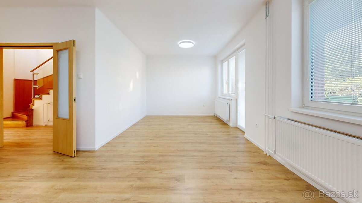 PINK Reality Na predaj útulný 4-izbový rodinný dom v Šali – - 10