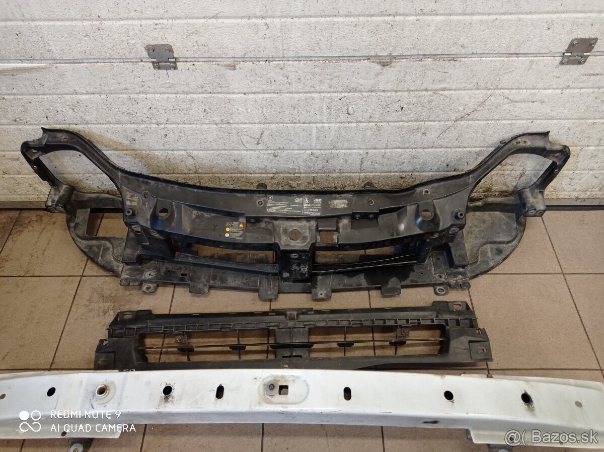 Rozpredám trafic vivaro 2010 2,5dti 107kw - 10