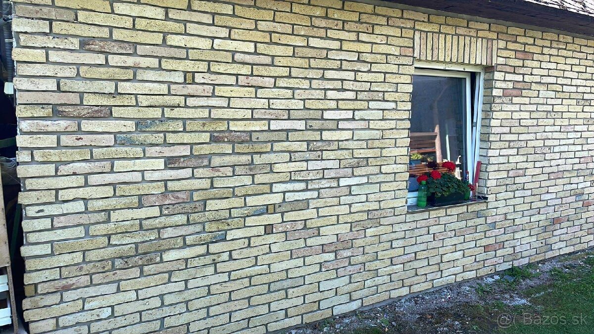 Ručne rezaný rustikálny tehlový obklad - vnútorný rez biely - 10