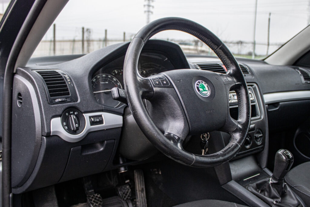 Škoda Octavia 2 - 10