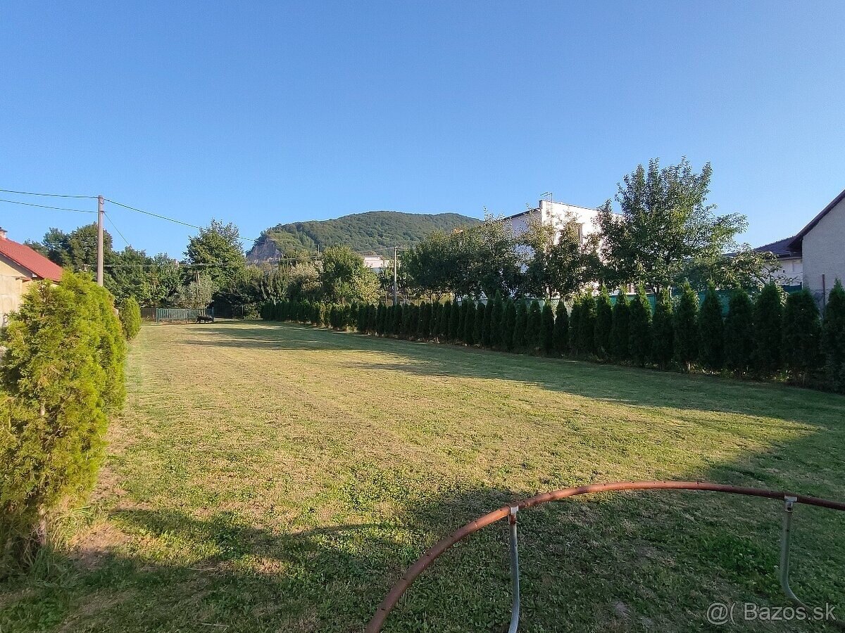 NADČASOVÝ BUNGALOV NA KĽÚČ S POZEMKOM – BYTČA JABLOŇOVÉ - 10