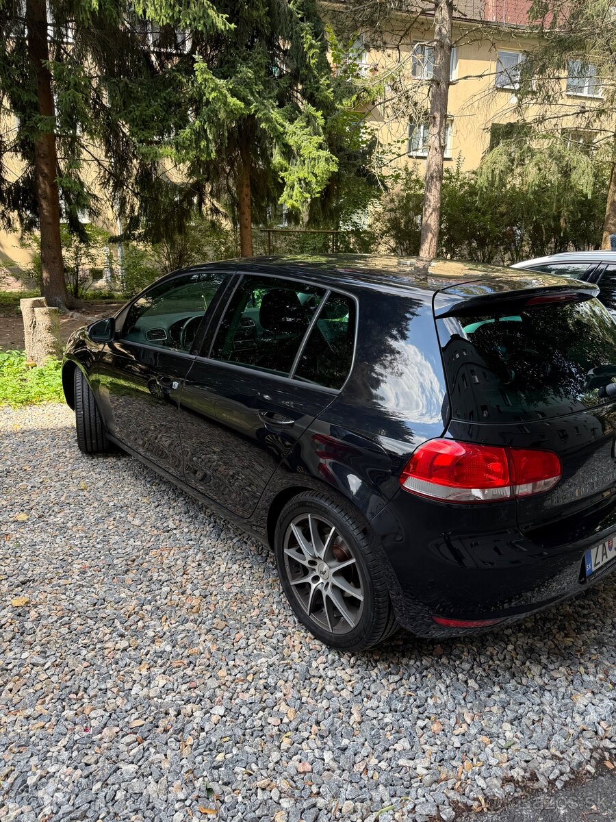 Predám Wolkswagen Golf - 10