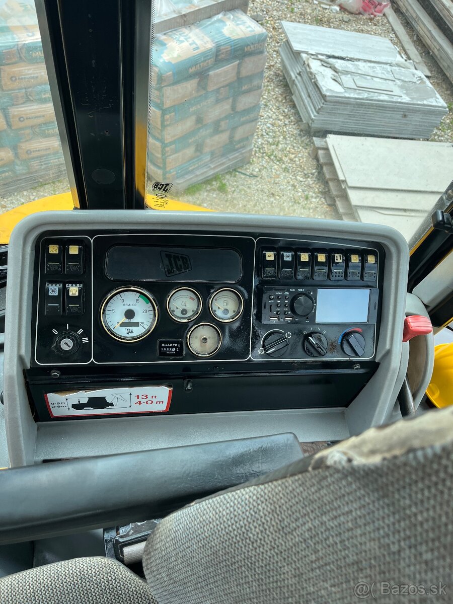JCB 4CX - 10