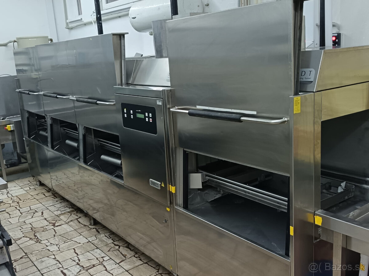 Tunelová umývačka riadu Zanussi RT 270 HD E - 10