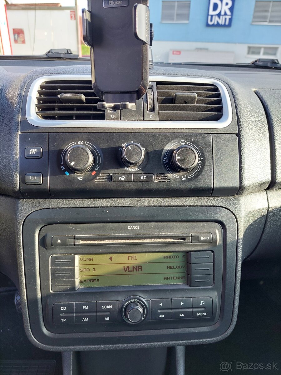 Predam ŠKODA FABIA 2 - 1.4 16V benzin - 10