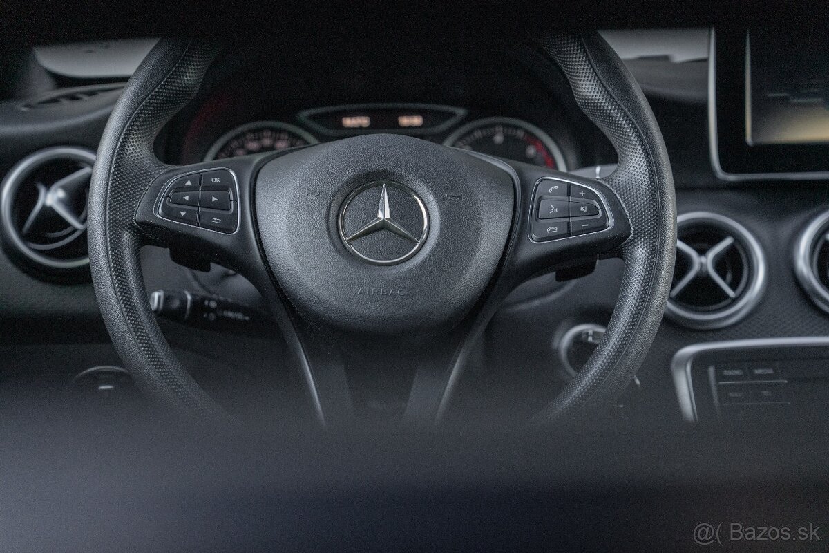 Mercedes-Benz A180d facelift TOP stav - 10