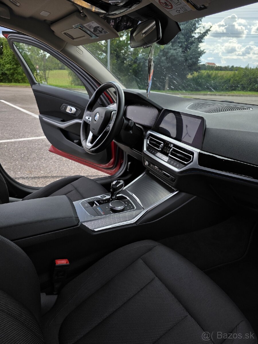 🚘 BMW 320d Touring mHEV A/T – 2020 – TOP stav - 10