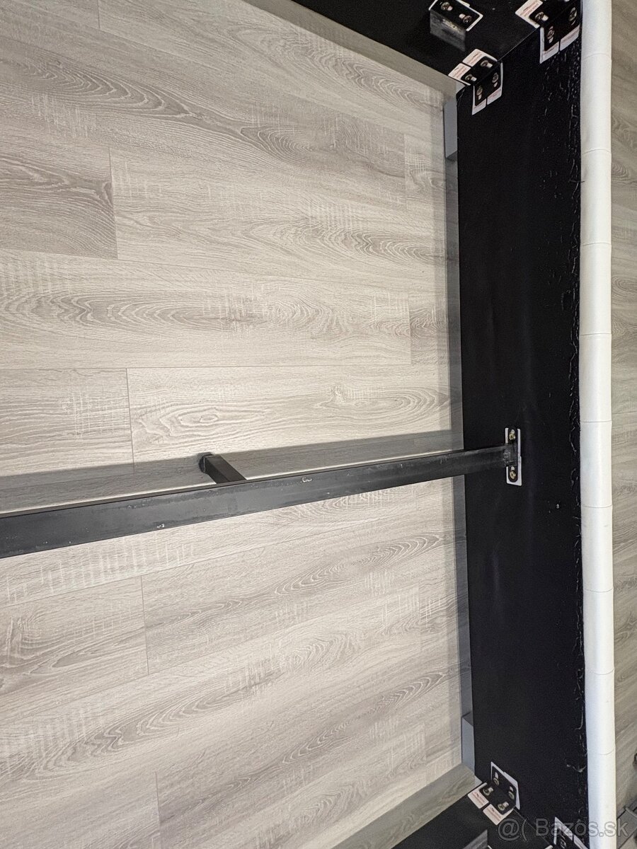 Manželská posteľ - 10