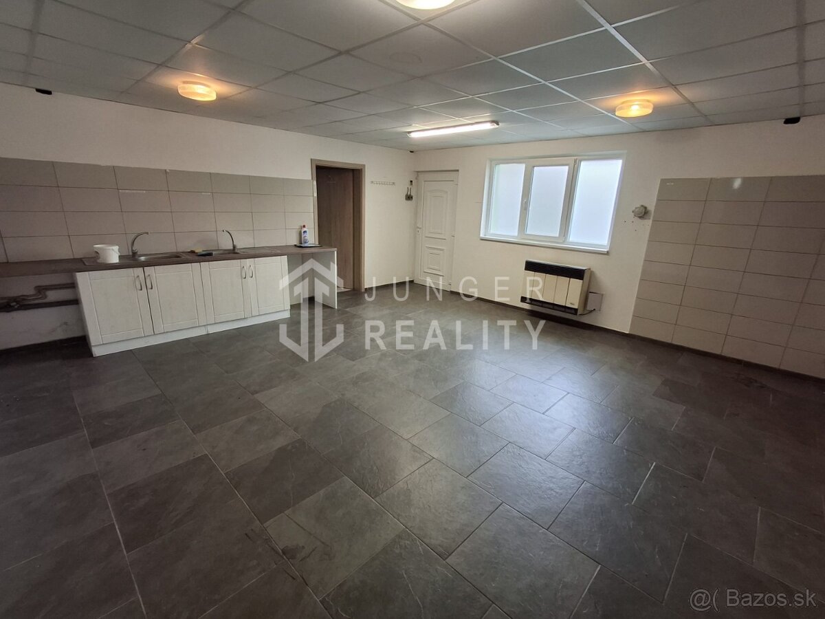 Na prenájom/predaj predajňa v Rožňave - 10