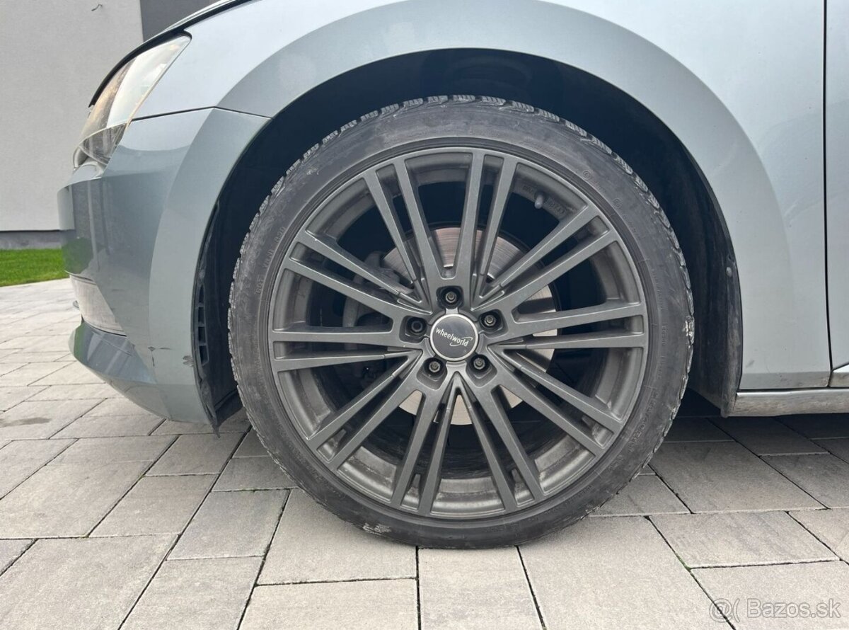 Škoda Superb 1.6 TDI - 10