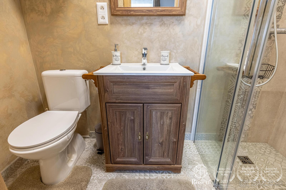 BOSEN | Nadštandardný rodinný dom s viacerými možnosťami vyu - 10