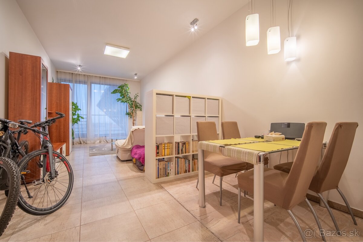 PRENÁJOM 2 izbový byt 75 m² Five Star Residence, Staré Mesto - 10