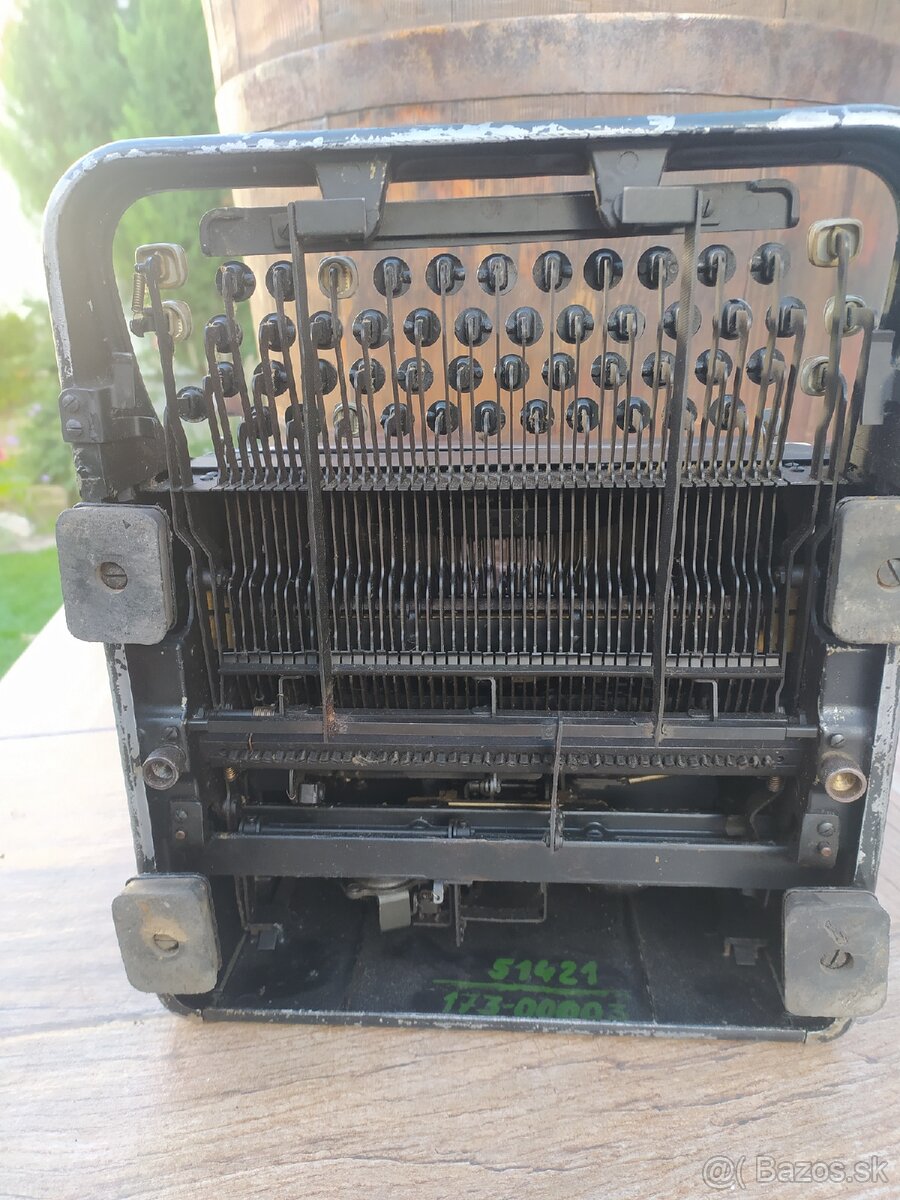 Zbrojovka Brno Historický písací stroj. - 10