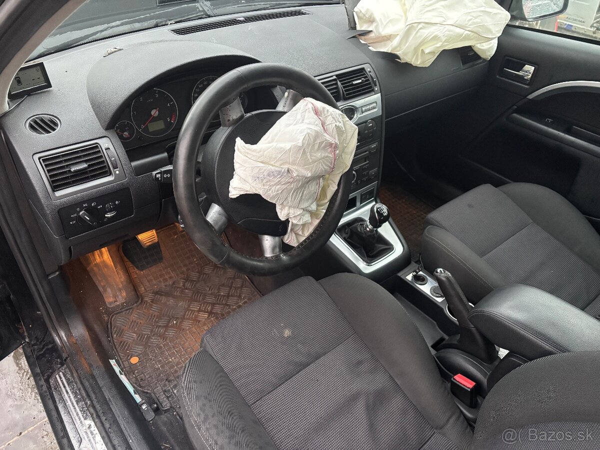 Predám Ford Mondeo 2.2 TDCi (2005) na diely alebo celok - 10