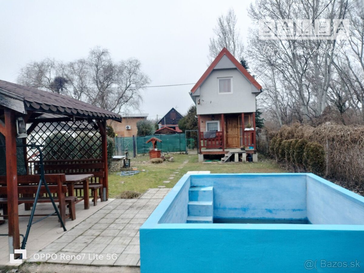 Neváhajte a kúpte si krásnu chatu s murovaným bazénom v Kráľ - 10